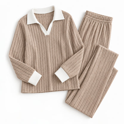 Romy – Damen-Lounge-Set mit Kontrastkragen