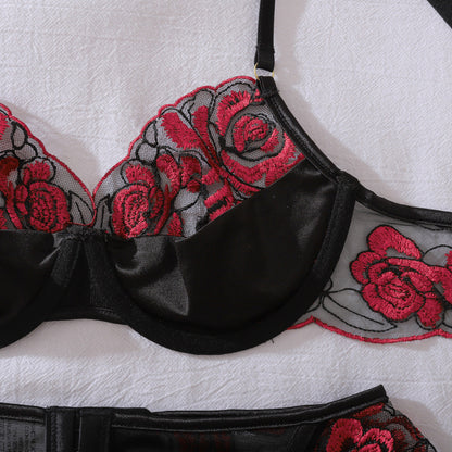 Flesuah Rafella – 3-teiliges Dessous-Set mit Rosenstickerei & Straps