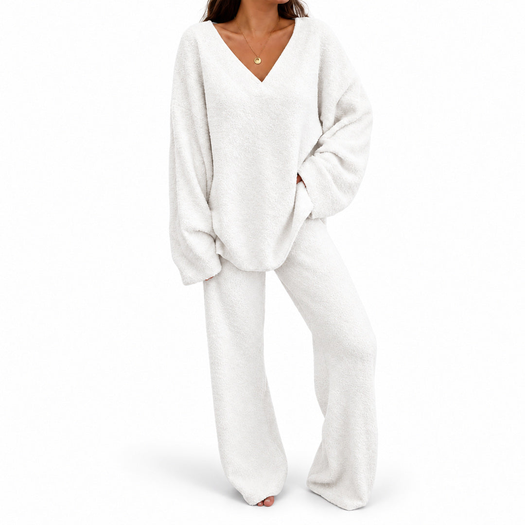 Juna – Kuscheliges Damen-Lounge-Set mit V-Ausschnitt