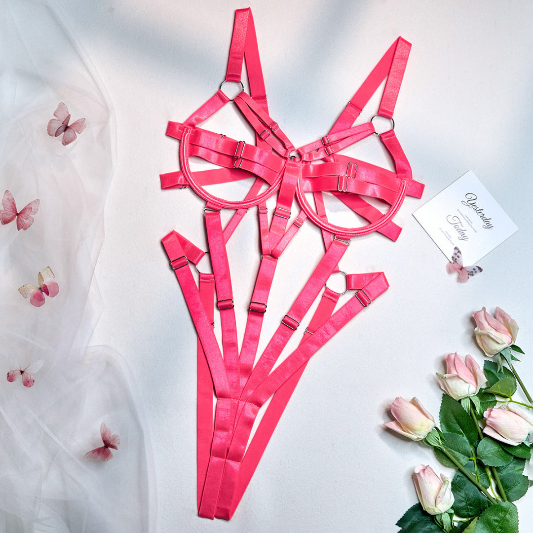 Flesuah Zarina – Cut-Out Bodysuit mit Ringdetails