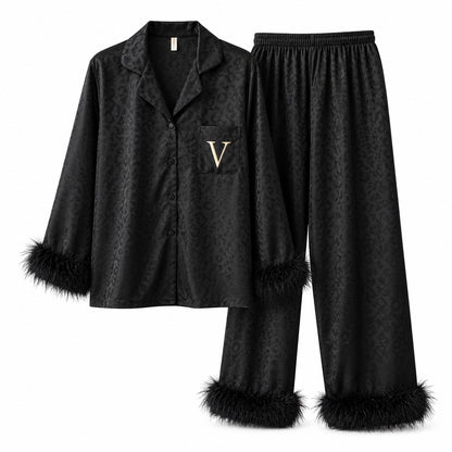 Flesuah Valeria – Damen Pyjama-Set in Satinoptik mit Federdetails