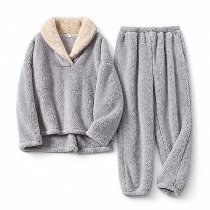 Elvina – Kuscheliger Damen-Pyjama aus Coral Fleece